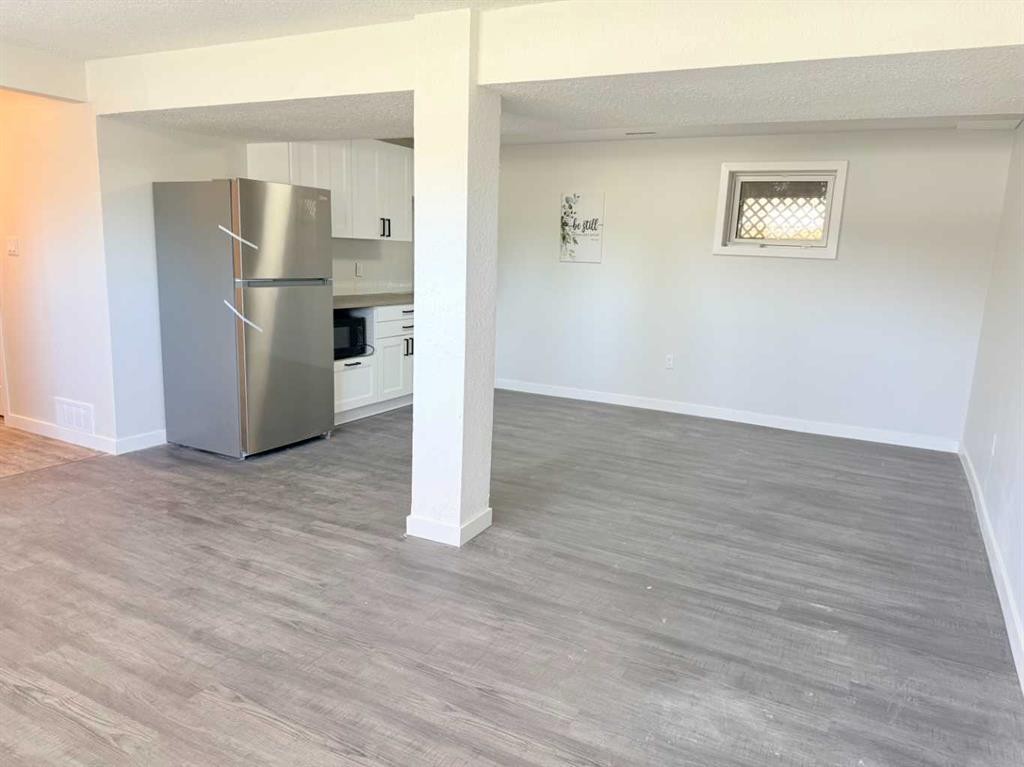 318 5 Avenue, Wainwright, AB - Indoor