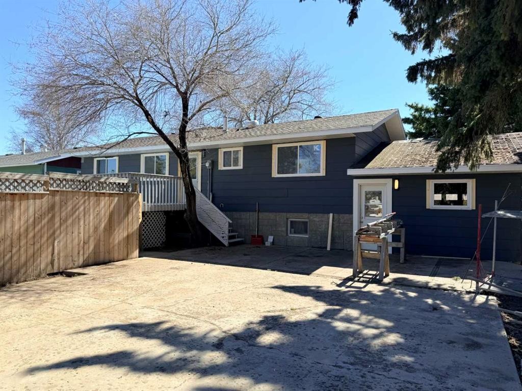 318 5 Avenue, Wainwright, AB - Outdoor