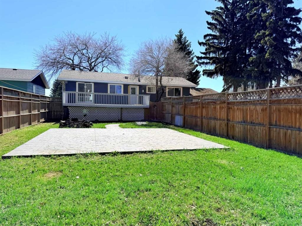 318 5 Avenue, Wainwright, AB - Outdoor With Deck Patio Veranda
