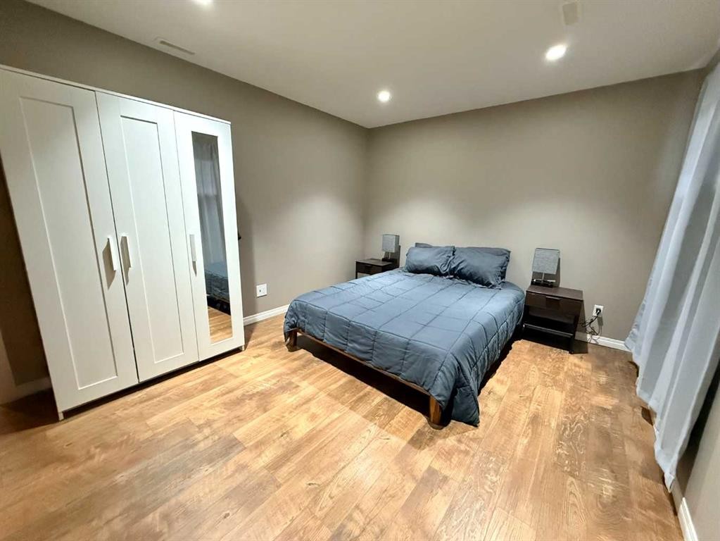 2820 12 Avenue, Wainwright, AB - Indoor Photo Showing Bedroom