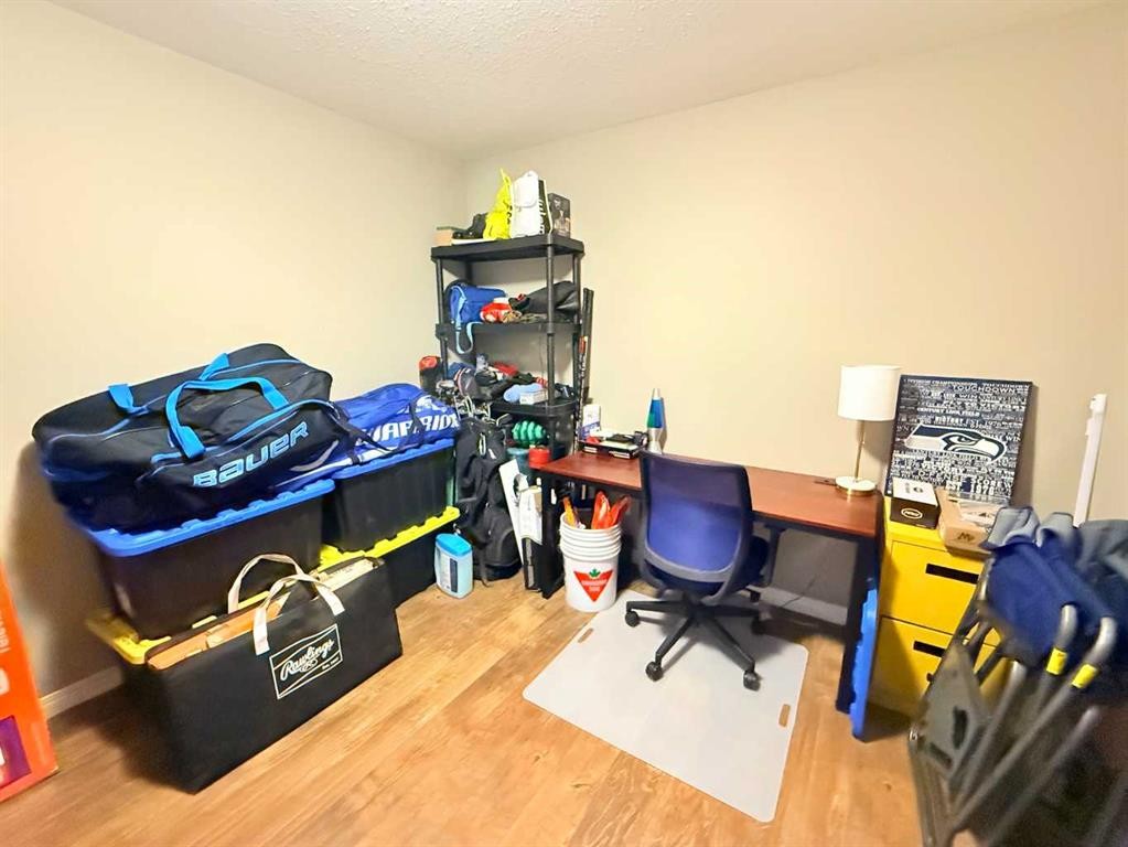 2820 12 Avenue, Wainwright, AB - Indoor Photo Showing Office