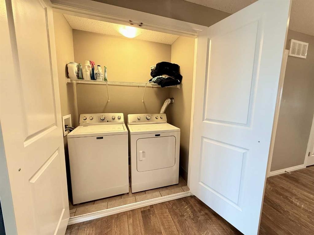 2820 12 Avenue, Wainwright, AB - Indoor Photo Showing Laundry Room