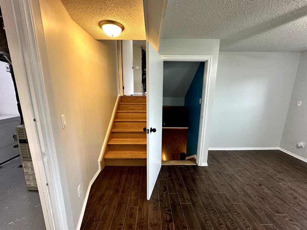 1634 5A Street, Wainwright, AB - Indoor Photo Showing Other Room