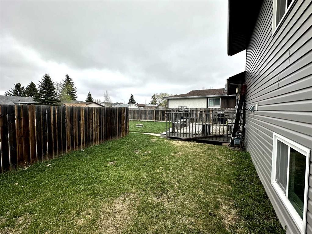 1634 5A Street, Wainwright, AB - Outdoor
