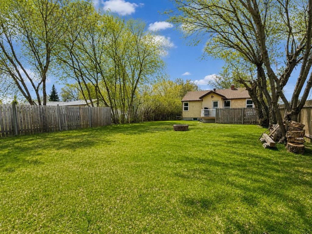 614 6 Avenue, Wainwright, AB - Outdoor