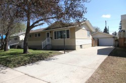 3907 49 Avenue Lloydminster, SK S9V 0S1