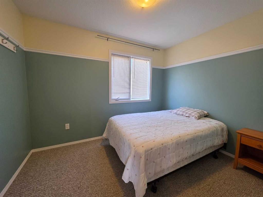 4105 67Th Avenue, Lloydminster, AB - Indoor Photo Showing Bedroom