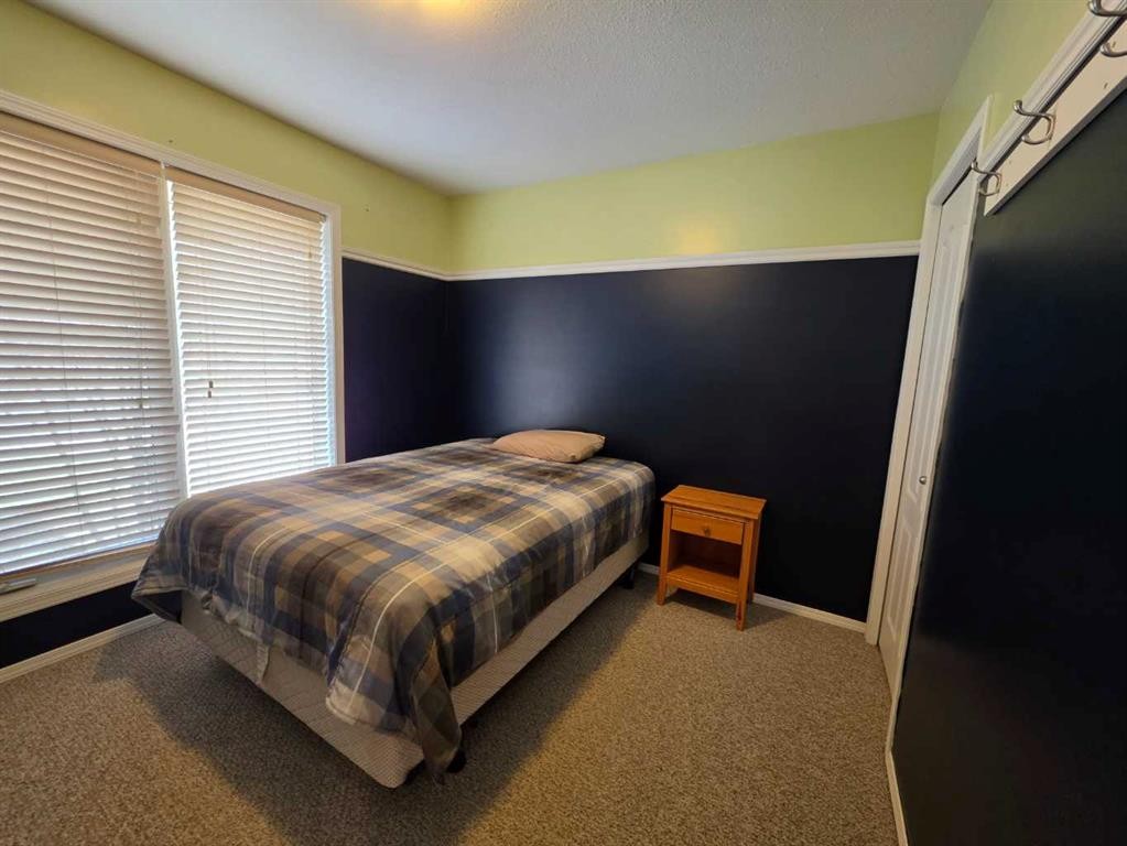 4105 67Th Avenue, Lloydminster, AB - Indoor Photo Showing Bedroom