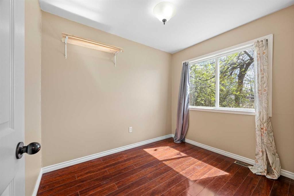 4724 49 Street, Lloydminster, SK - Indoor Photo Showing Other Room