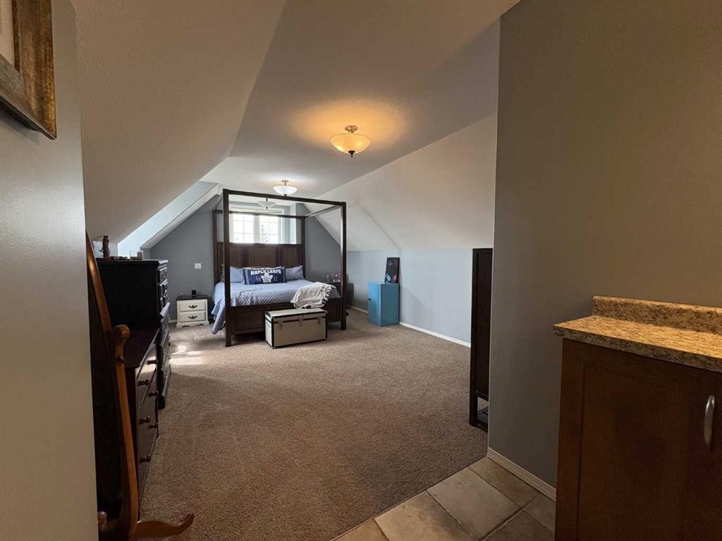 1705 52 Avenue, Lloydminster, AB - Indoor