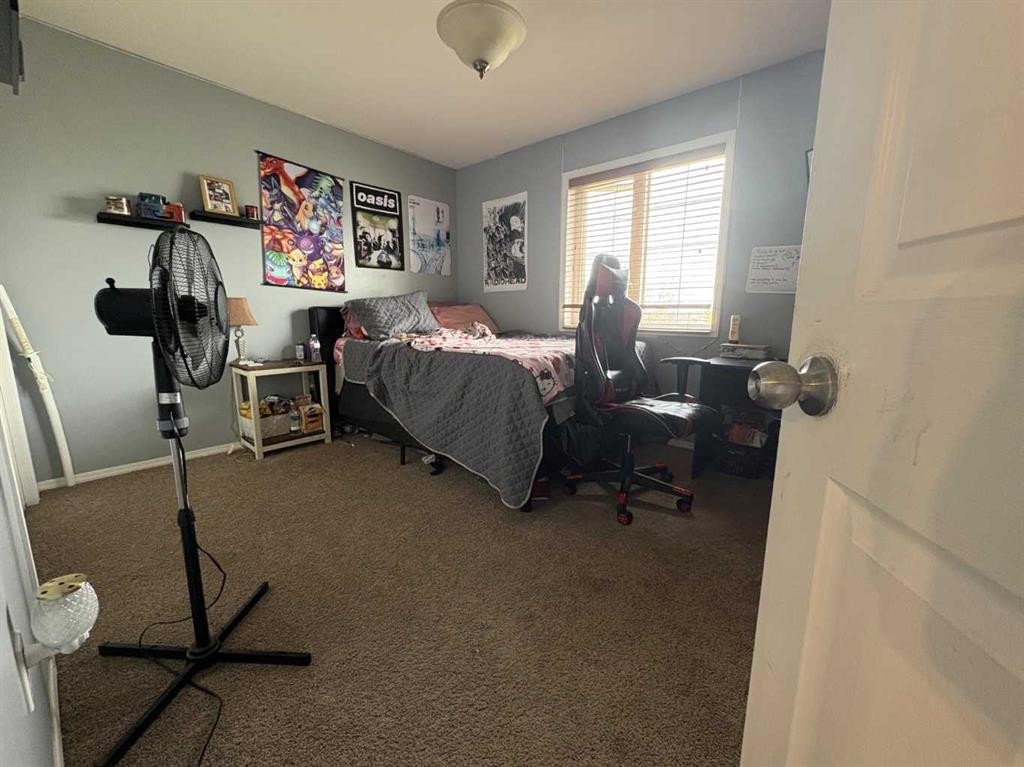 1705 52 Avenue, Lloydminster, AB - Indoor Photo Showing Bedroom