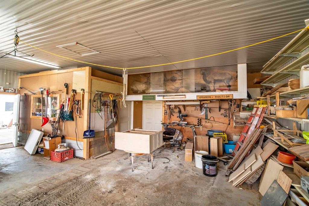 4608 51 Avenue, Czar, AB - Indoor