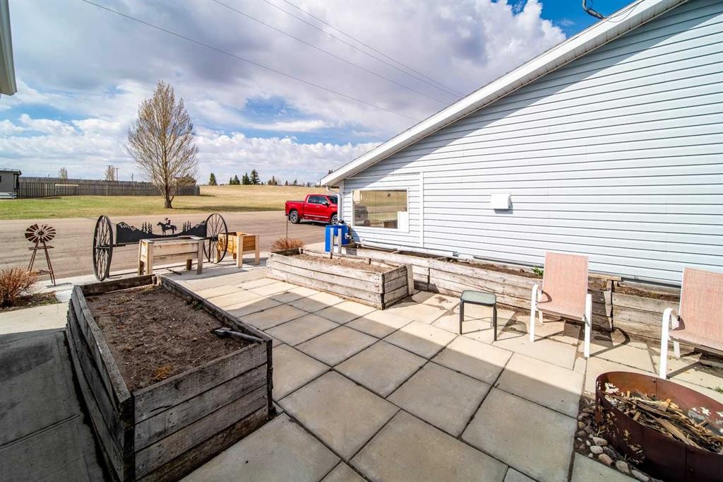 4608 51 Avenue, Czar, AB - Outdoor With Deck Patio Veranda