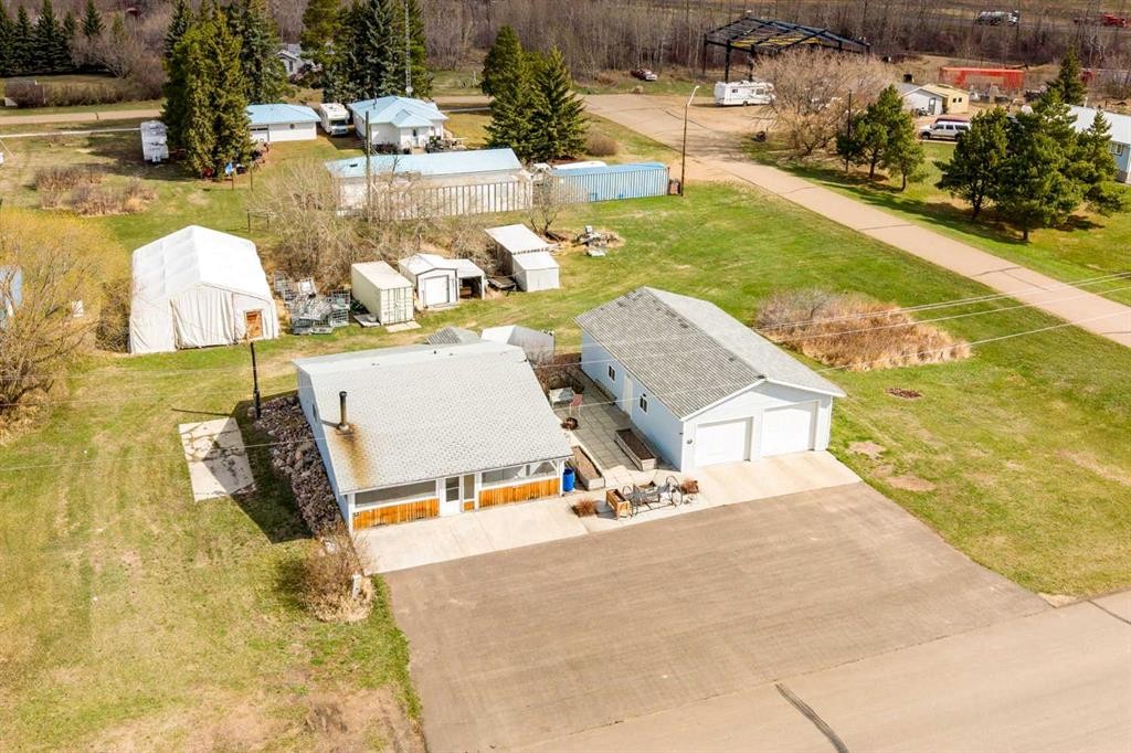 4608 51 Avenue, Czar, AB - Outdoor