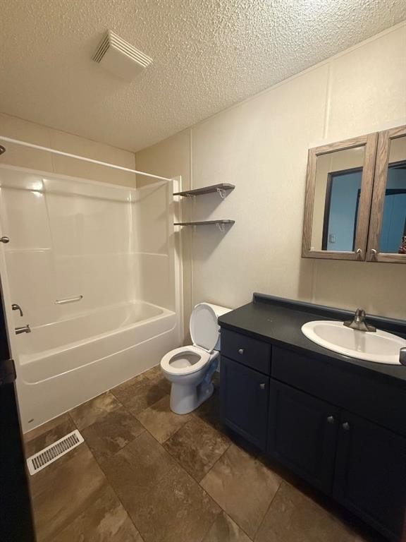 240 Main Street, Mervin, SK - Indoor Photo Showing Bathroom