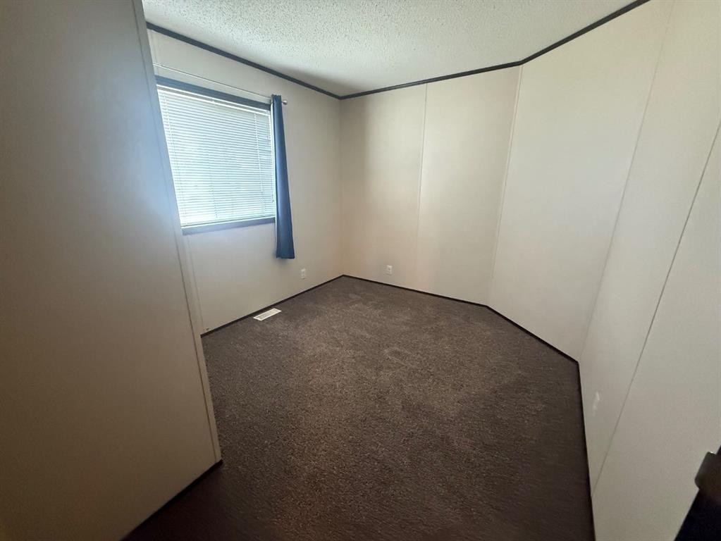 240 Main Street, Mervin, SK - Indoor Photo Showing Other Room