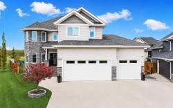 6210 20 Street Close Lloydminster, AB T9V 3R3