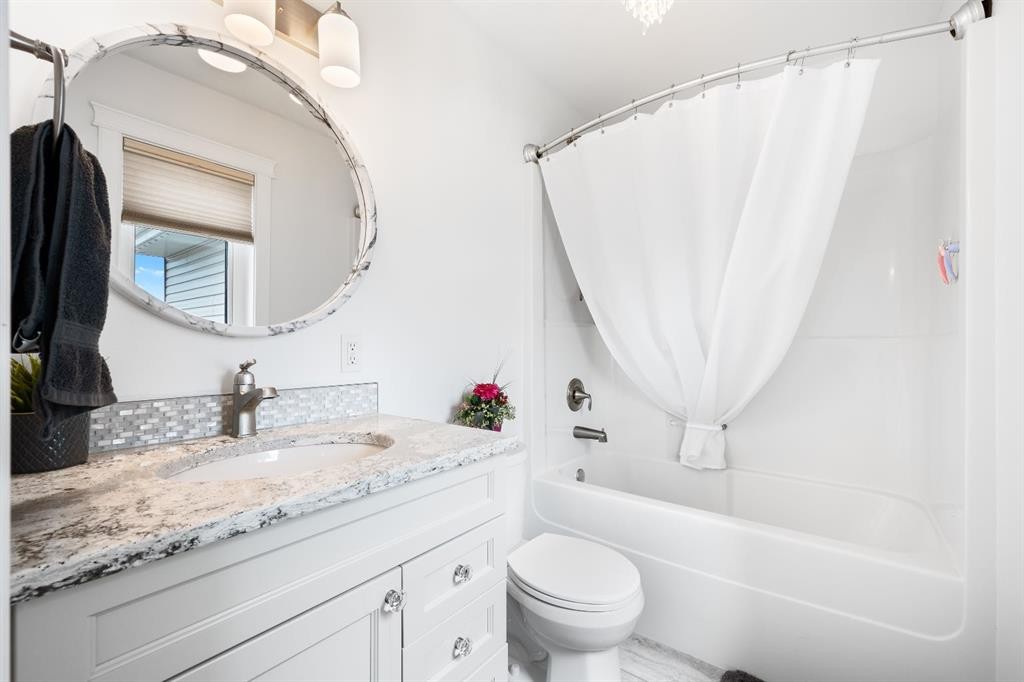 6210 20 Street Close, Lloydminster, AB