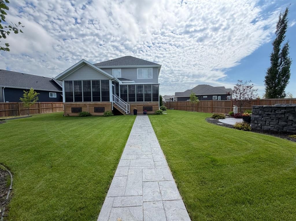 6210 20 Street Close, Lloydminster, AB