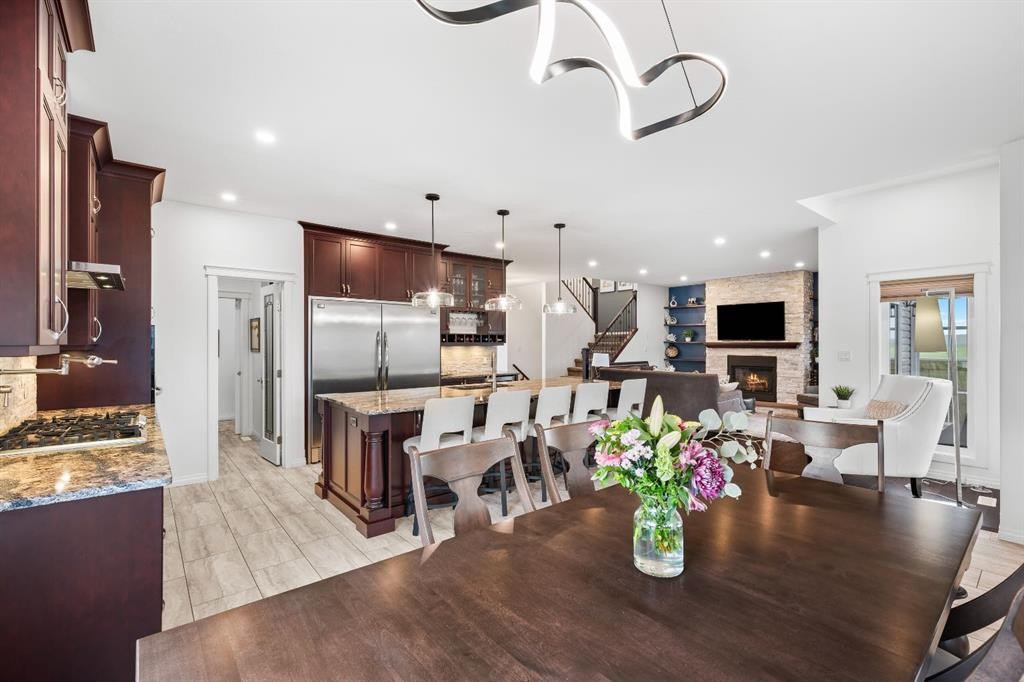 6210 20 Street Close, Lloydminster, AB