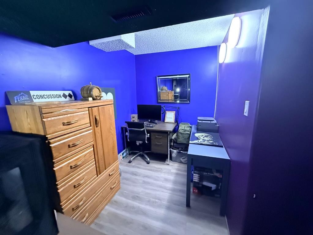 5701 31 Street, Lloydminster, AB