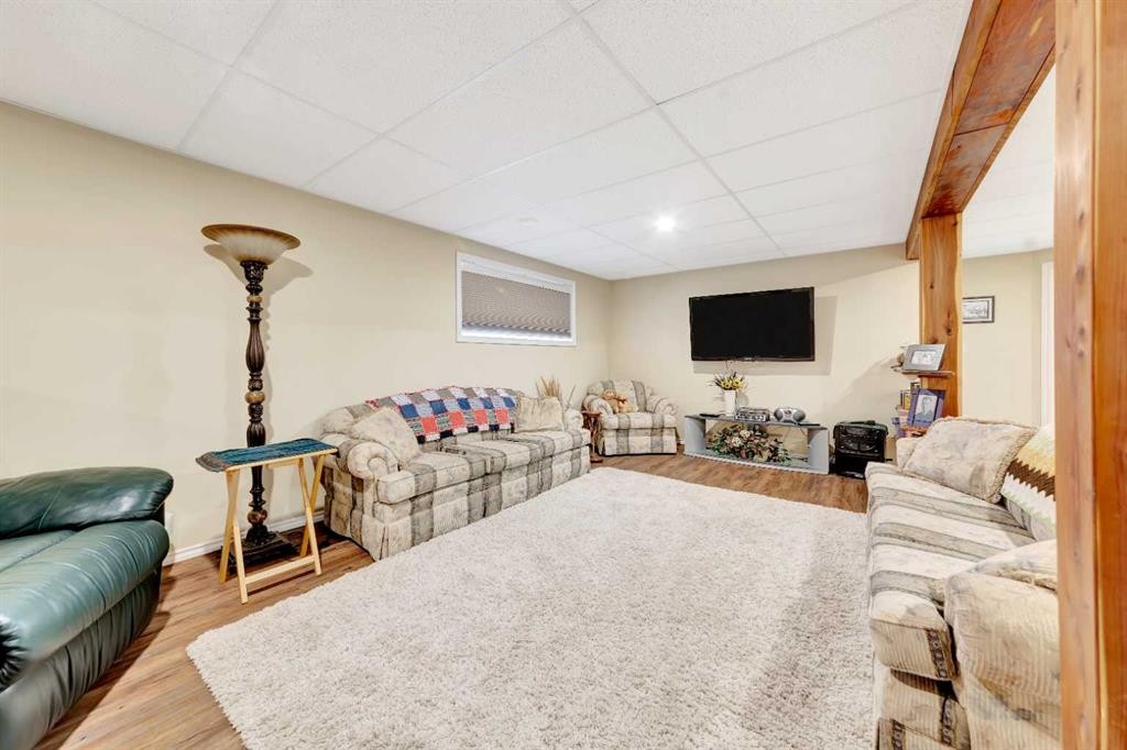 317 6 Avenue, Paradise Hill, SK - Indoor