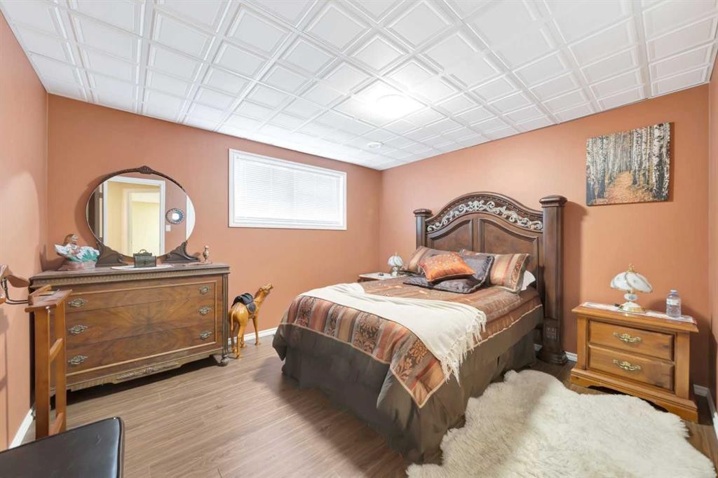 317 6 Avenue, Paradise Hill, SK - Indoor Photo Showing Bedroom