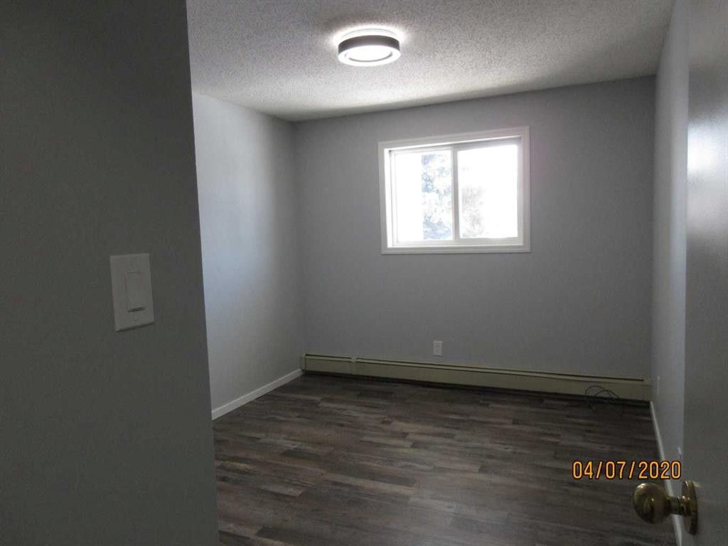 206-3007 57A Avenue, Lloydminster, AB