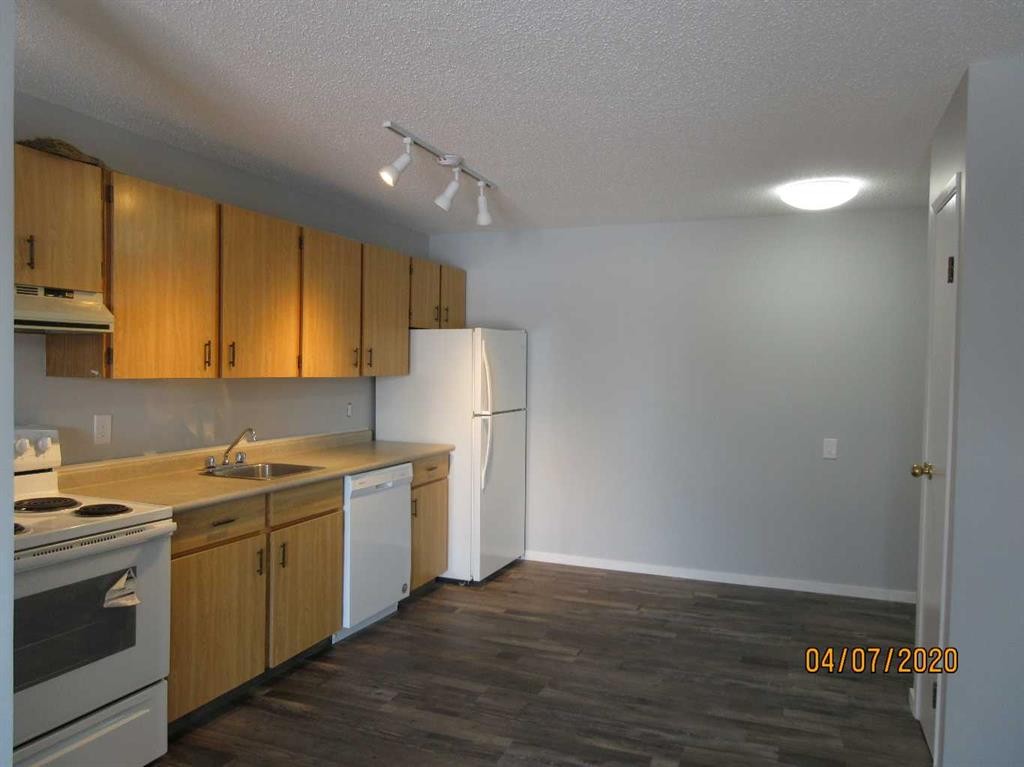 206-3007 57A Avenue, Lloydminster, AB
