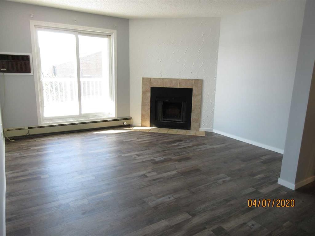 206-3007 57A Avenue, Lloydminster, AB
