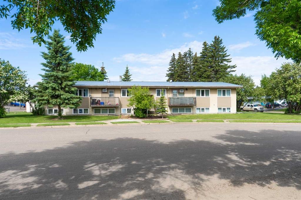 1-8-4504 56A Avenue, Lloydminster, AB - Outdoor