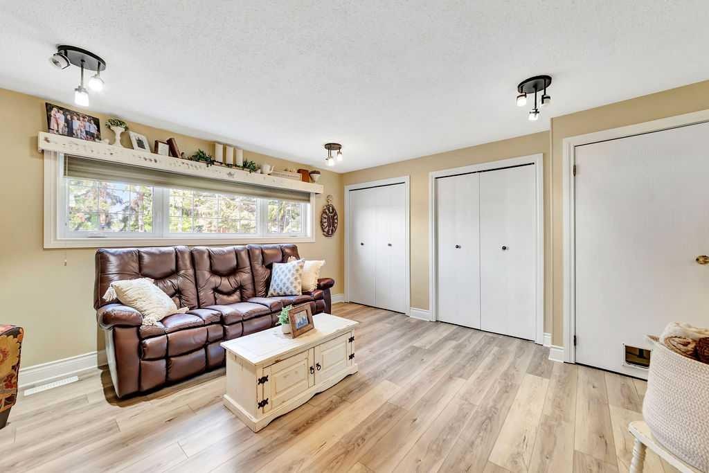 4501 53 Street, Dewberry, AB