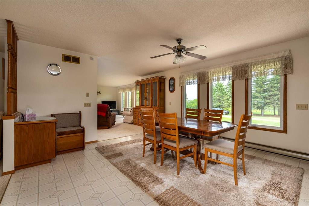 Ne 19-47-23-W3 Rm Eldon, Maidstone, SK - Indoor Photo Showing Dining Room