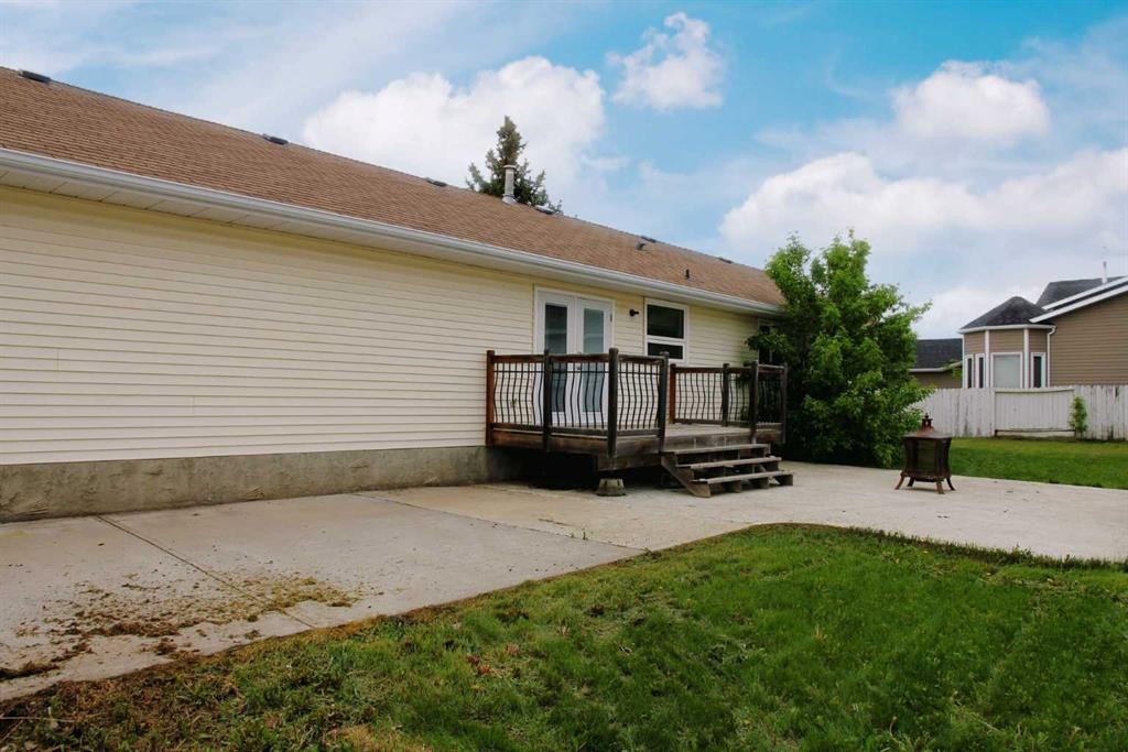 5224 23 Street, Lloydminster, AB - Outdoor With Deck Patio Veranda
