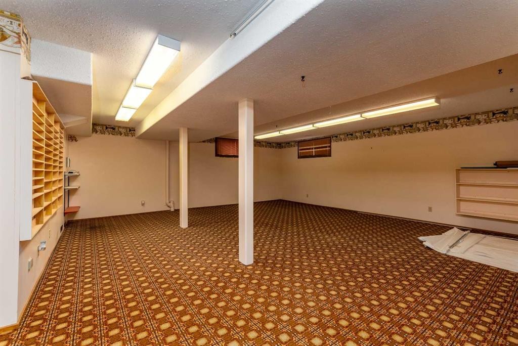 502 2 Street East, Maidstone, SK - Indoor