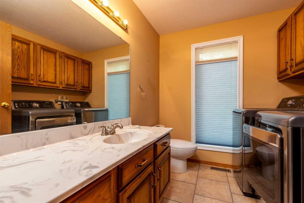 502 2 Street East, Maidstone, SK - Indoor Photo Showing Laundry Room
