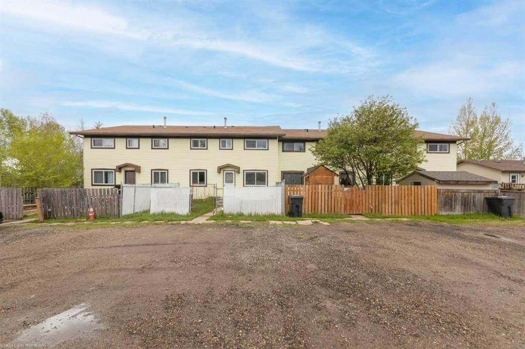 6-17 3 Avenue Se, Marshall, SK
