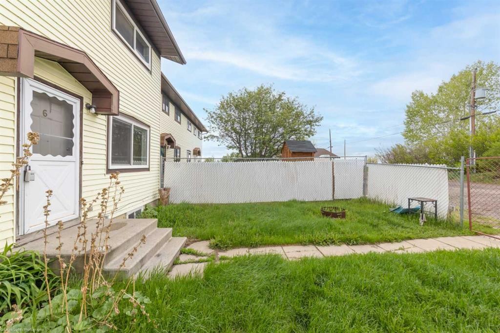 6-17 3 Avenue Se, Marshall, SK