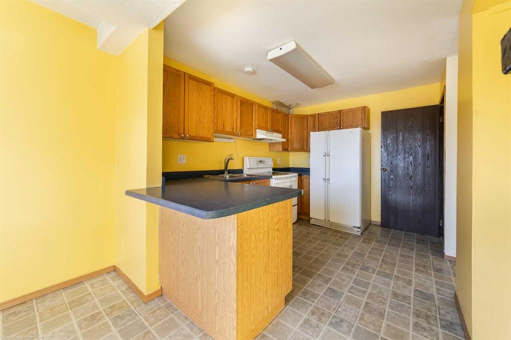 6-17 3 Avenue Se, Marshall, SK