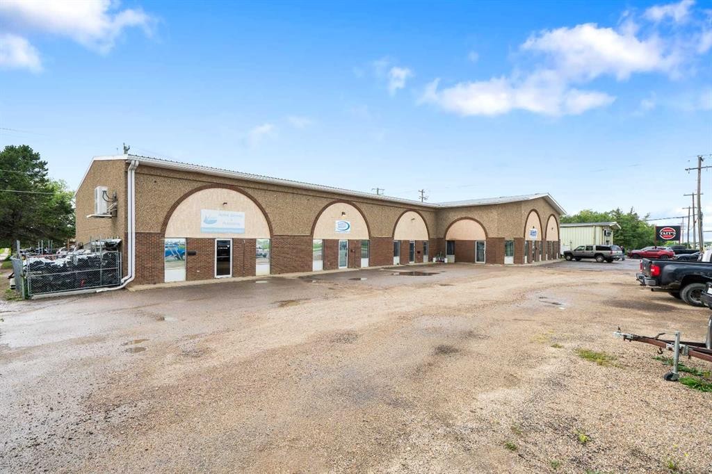 2-5702 50 Avenue, Lloydminster, AB