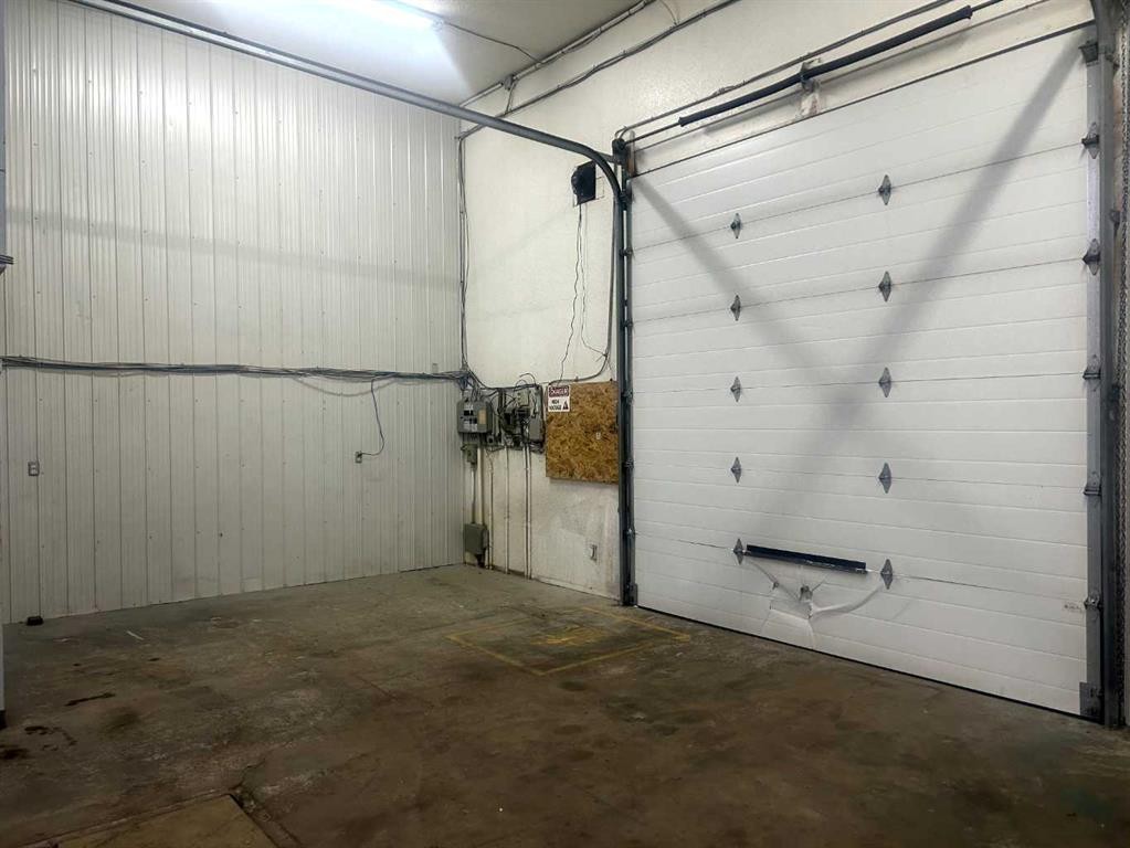 2-5702 50 Avenue, Lloydminster, AB