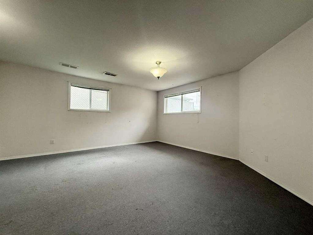 528 16 Street, Wainwright, AB