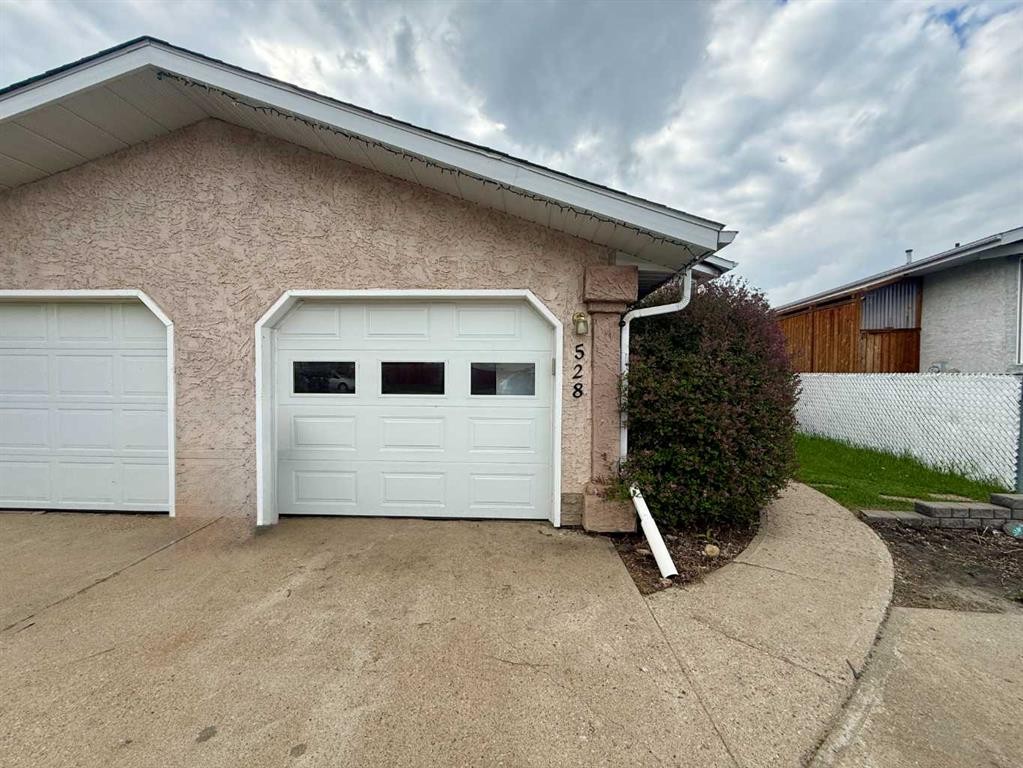 528 16 Street, Wainwright, AB