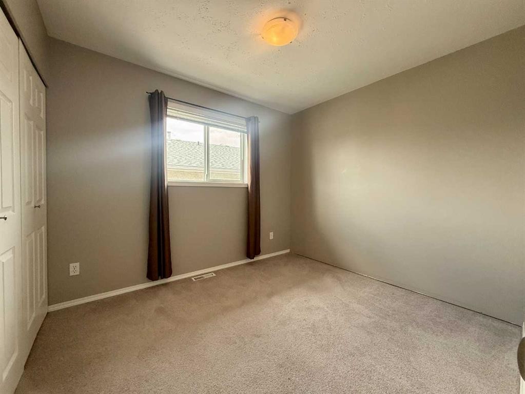 528 16 Street, Wainwright, AB
