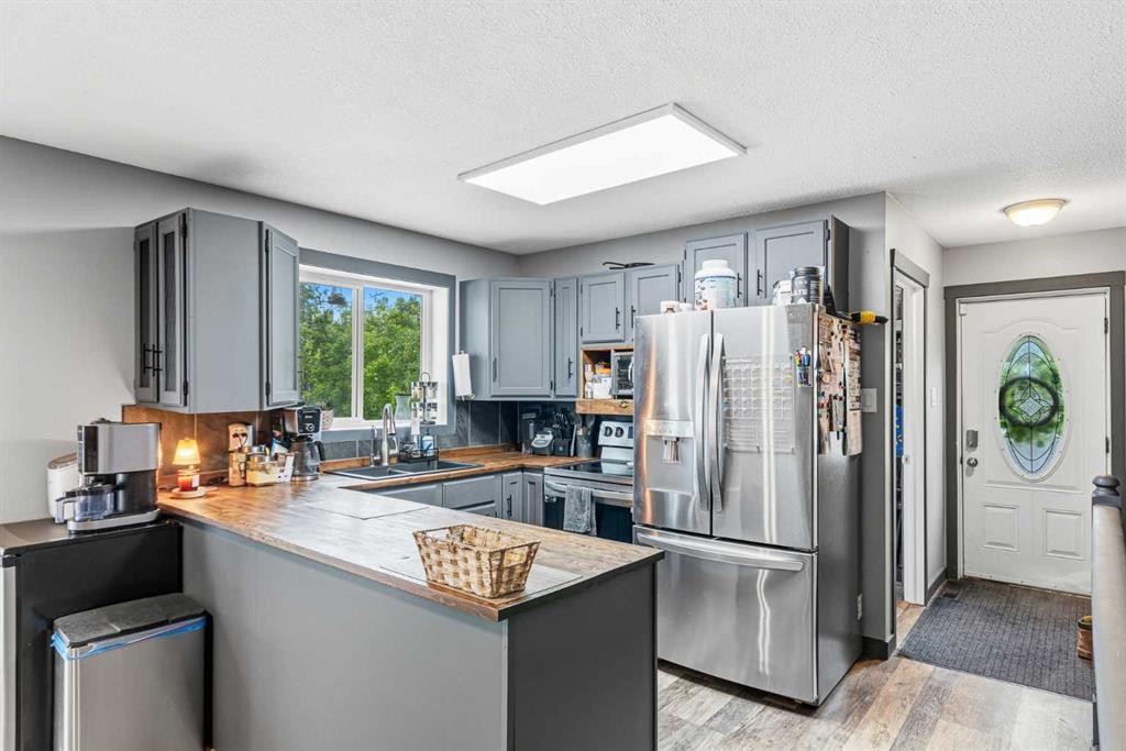 207 7 Avenue, Paradise Hill, SK