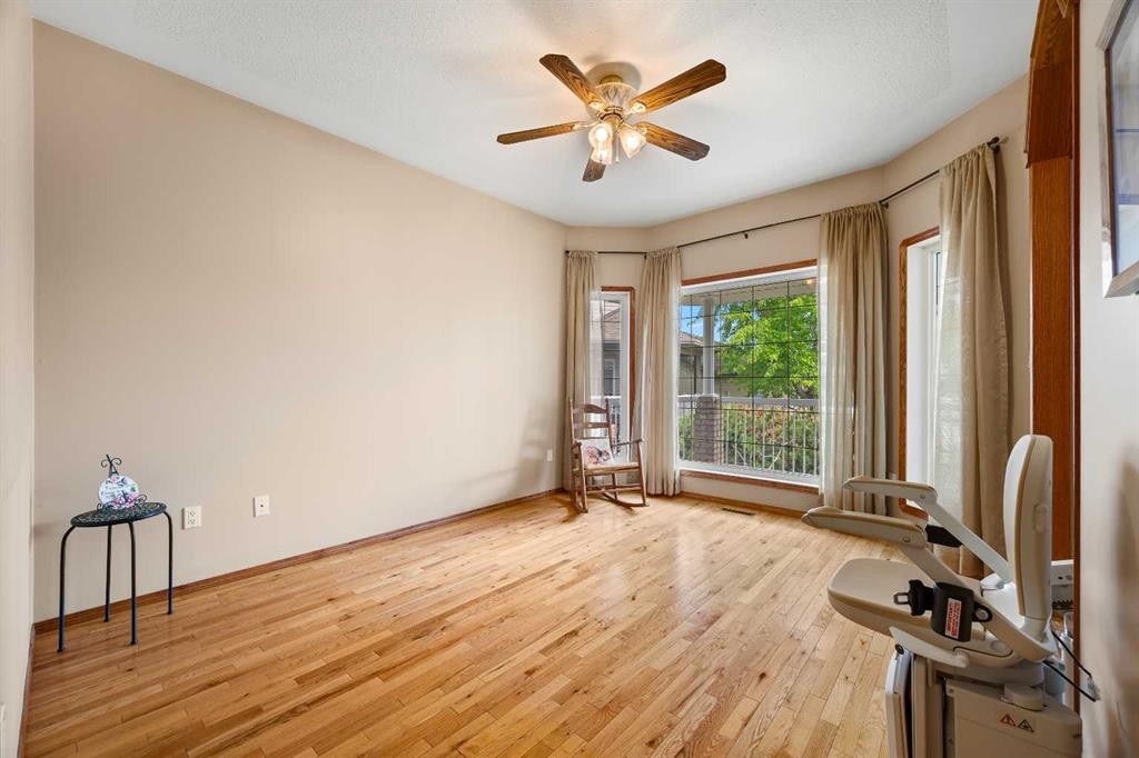 2204 59A Avenue Close, Lloydminster, AB - Indoor Photo Showing Other Room