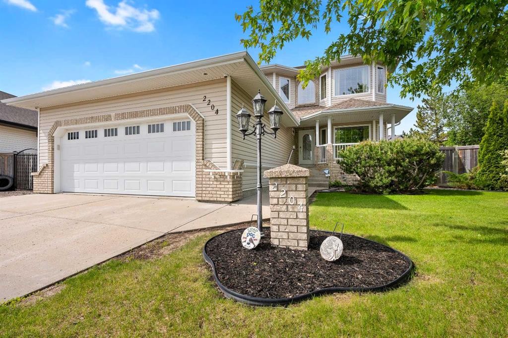 2204 59A Avenue Close, Lloydminster, AB - Outdoor