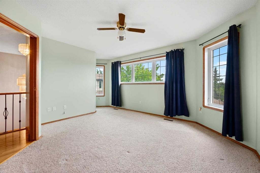 2204 59A Avenue Close, Lloydminster, AB - Indoor Photo Showing Other Room