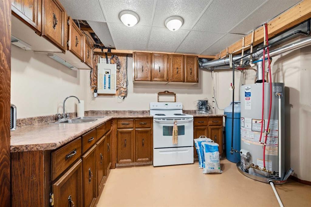 2204 59A Avenue Close, Lloydminster, AB - Indoor