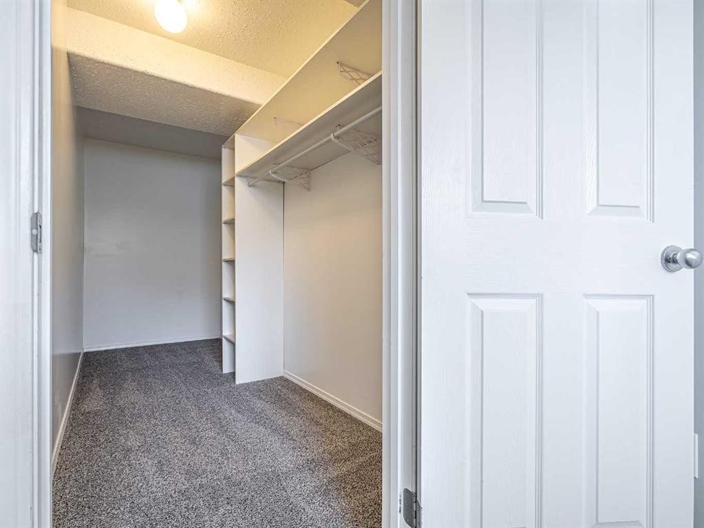 1-1901 52 Avenue, Lloydminster, AB - Indoor Photo Showing Other Room